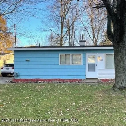 Buy this 3 bed house on 2827 Fielding Drive in Lansing, MI 48911