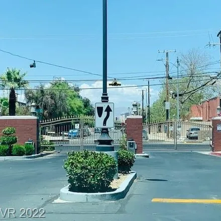 Image 7 - Las Vegas Country Club, Oakmont Drive, Winchester, NV 89109, USA - Apartment for rent