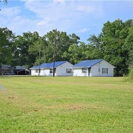 Image 2 - 418 Spring Bayou Road, Marksville, LA 71351, USA - House for sale