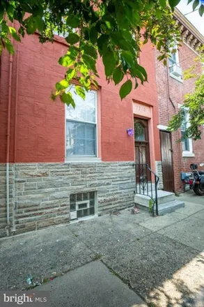 Image 2 - 2214 East Thompson Street, Philadelphia, PA 19125, USA - House for sale