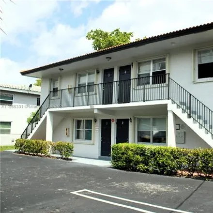 Buy this studio house on 7869 Northwest 44th Court in Hidden Hammocks Estates, Coral Springs