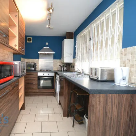 Image 1 - 290 Alfreton Road, Nottingham, NG7 5LU, United Kingdom - House for rent