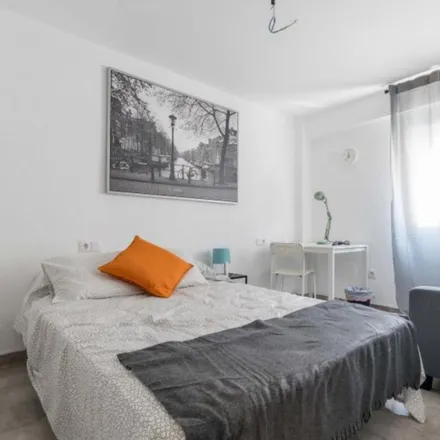 Image 4 - Carrer del Duc de Mandas, 33, 46019 Valencia, Spain - Apartment for rent