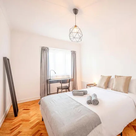 Rent this 4 bed room on Rua Barão de Sabrosa in 1900-462 Lisbon, Portugal