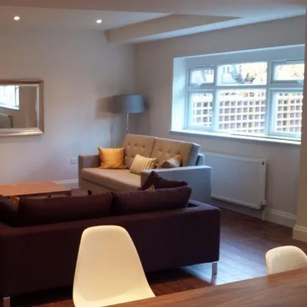 Rent this 4 bed townhouse on Belsize Road in London, NW6 4RY
