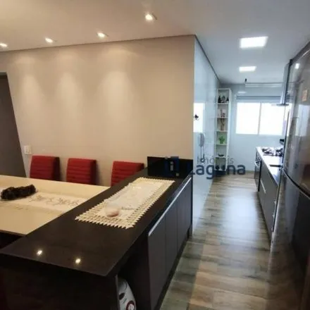Buy this 3 bed apartment on Avenida Estados Unidos in Parque das Nações, Santo André - SP