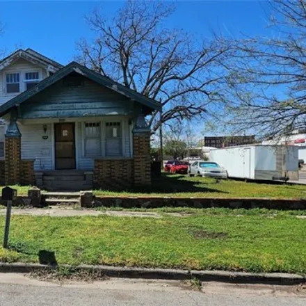 Buy this 3 bed house on 358 East 7th Street in Shawnee, OK 74801