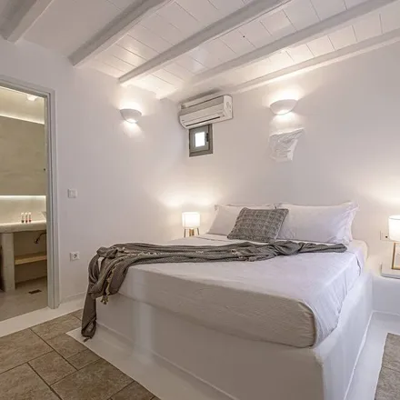 Rent this 6 bed house on Mykonos in Psarou, Mykonos Regional Unit