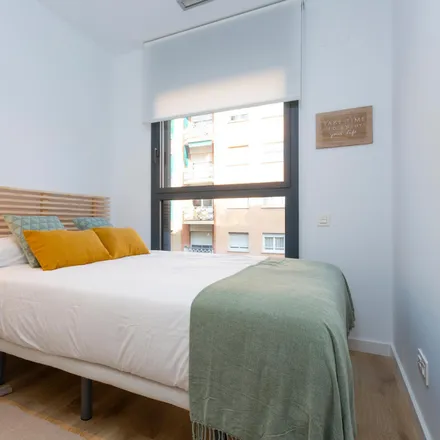 Rent this 2 bed apartment on Carrer de les Camèlies in 08001 Barcelona, Spain