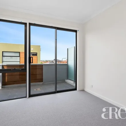 Rent this 3 bed townhouse on 225 Greenhills Road in Bundoora VIC 3083, Australia