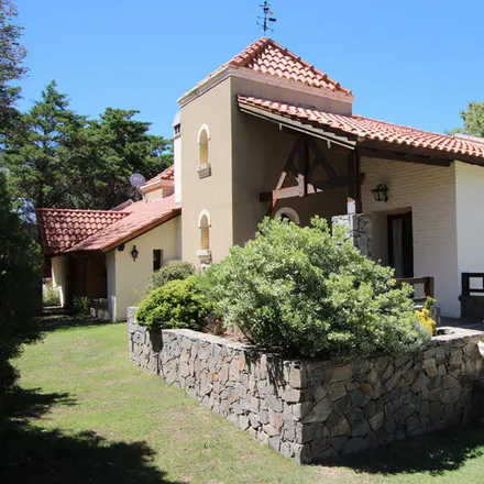 Buy this studio house on Panorámica Oeste in Junín, 5881 Villa de Merlo