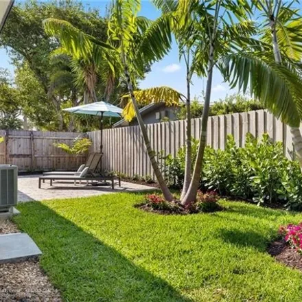 Image 6 - 1015 Northeast 27th Drive, Coral Estates, Wilton Manors, FL 33334, USA - House for rent