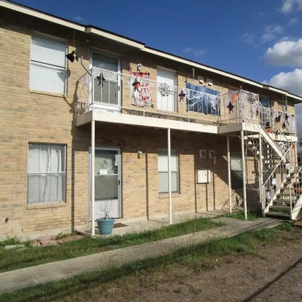 Rent this 2 bed apartment on 484 Wharton Street in San Antonio, TX 78210