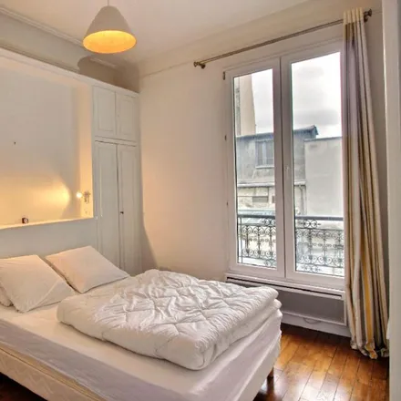 Image 4 - 6 Rue André Gill, 75018 Paris, France - Apartment for rent