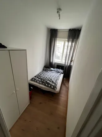 Rent this 2 bed apartment on Wilhelmsaue 128 in 10715 Berlin, Germany