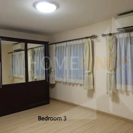 Image 9 - Banphaeo Hospital, Soi Phrom Mit, Vadhana District, 10110, Thailand - Apartment for rent