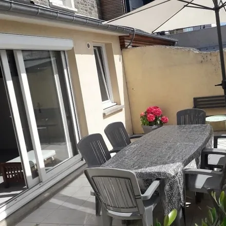 Rent this 3 bed house on 35400 Saint-Malo