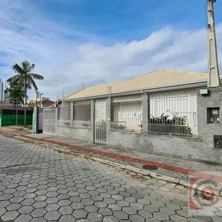 Buy this 3 bed house on Rua Leonardo Francisco Ferreira in Rio Caveiras, Biguaçu - SC