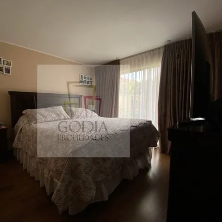 Buy this 5 bed house on El Nocal in Provincia de Santiago, Chile