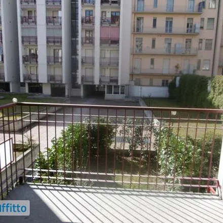 Image 8 - Via Susa 40, 10138 Turin TO, Italy - Apartment for rent