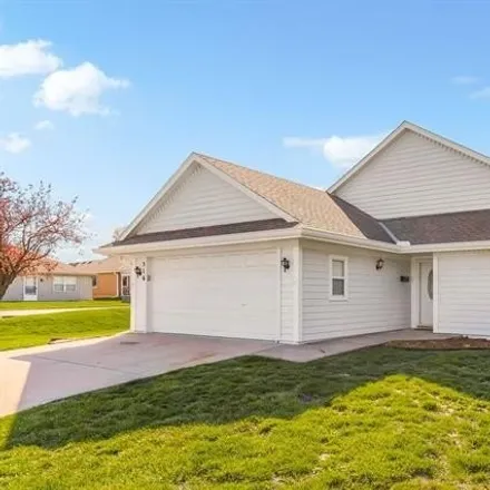 Image 1 - 644 Sunrise Drive, Raymore, MO 64083, USA - House for sale