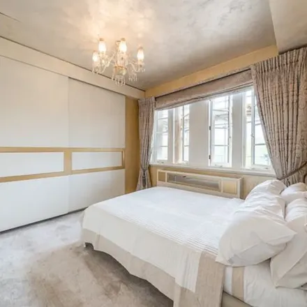 Image 1 - Scotch House, Sloane Street, London, SW1X 9LA, United Kingdom - Apartment for rent