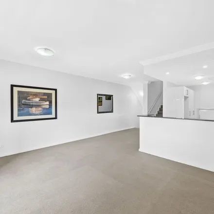 Image 4 - Sixth Avenue, Campsie NSW 2194, Australia - Apartment for rent