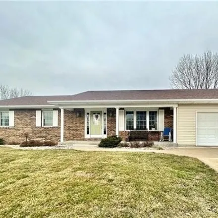 Buy this 3 bed house on 715 Pierce Avenue in Maryville, MO 64468