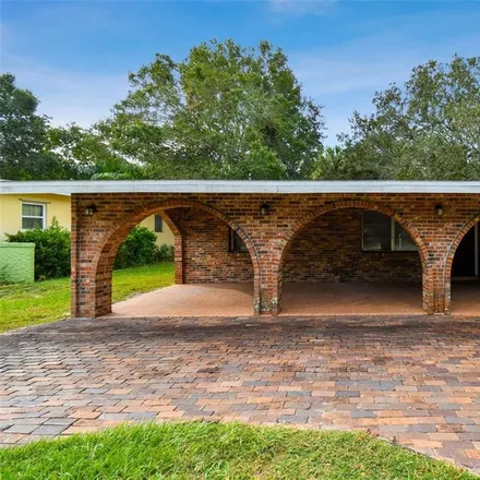 Image 2 - 8100 Country Club Road North, The Jungle, Saint Petersburg, FL 33710, USA - House for sale