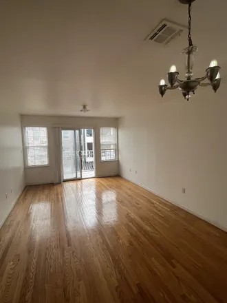 Image 4 - 286 Bowers Street, Jersey City, NJ 07307, USA - Apartment for rent