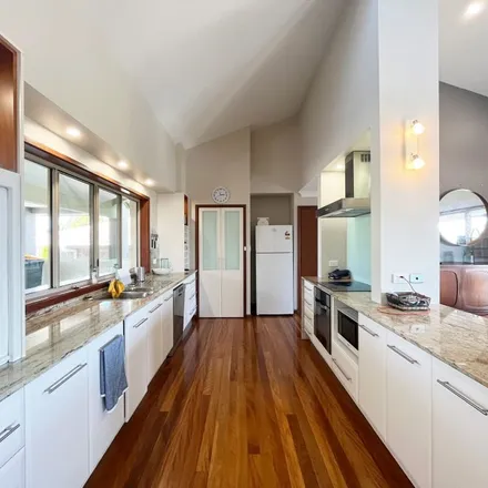 Image 8 - Macauleys Headland Drive, Coffs Harbour NSW 2450, Australia - Apartment for rent