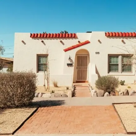 Rent this 4 bed house on 1057 Kelly Way in Mission Hills, El Paso