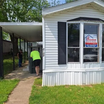 Buy this studio apartment on Siesta Drive in Dayton, OH 45414