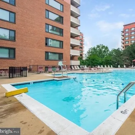 Rent this 1 bed condo on River Place East in 1021 Arlington Boulevard, Arlington