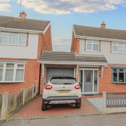 Buy this 3 bed house on Ascot Drive in Hucknall, NG15 6HZ