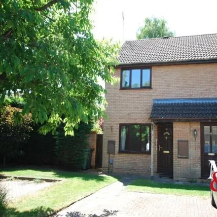 Rent this 3 bed house on Clipstone Brook Lower School in Brooklands Drive, Leighton Buzzard