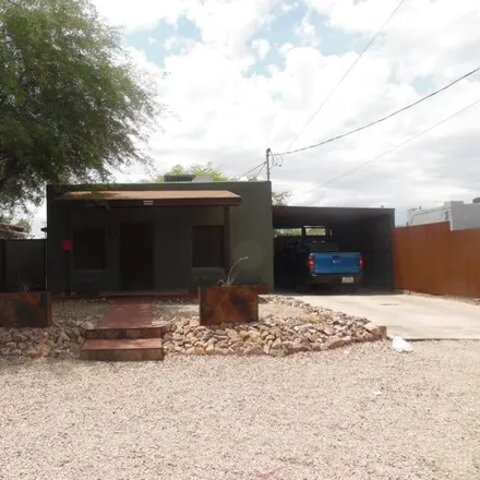 Rent this 3 bed house on 914 South Russell Avenue in Tucson, AZ 85701
