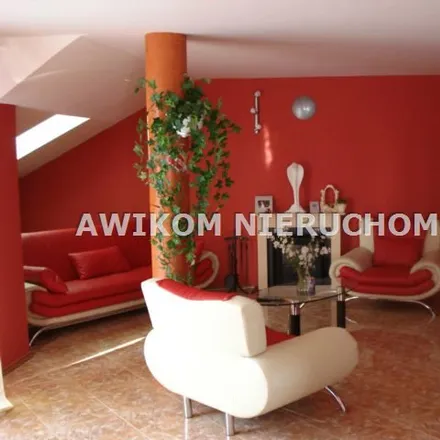 Buy this studio house on Rondo Solidarności in 96-100 Skierniewice, Poland