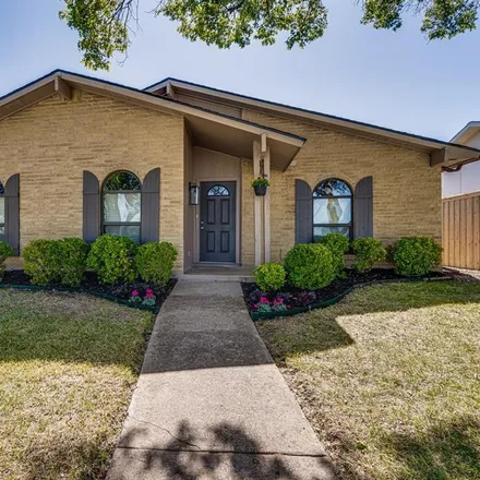Buy this 3 bed house on 7106 Fieldview Lane in Dallas, TX 75249
