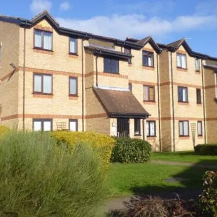 Buy this 2 bed apartment on Courtlands Close in Courtlands, WD24 5GS