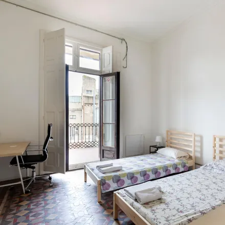 Rent this 3 bed room on Fundació Enric Miralles in Passatge de la Pau, 08001 Barcelona