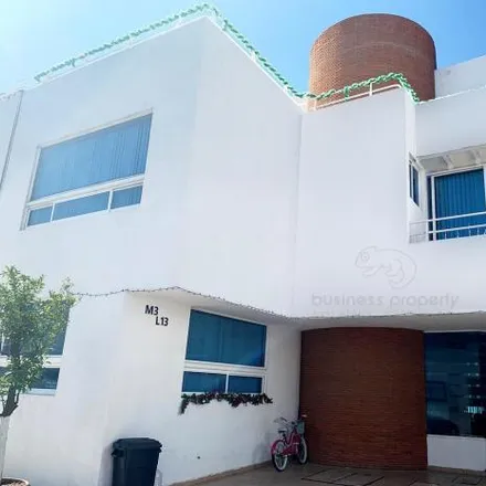 Buy this 4 bed house on Calle Fontana De La Esperanza in 53100 Naucalpan de Juárez, MEX