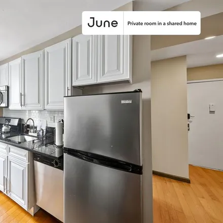 Image 2 - 226 East 7th Street, New York, NY 10009, USA - Room for rent