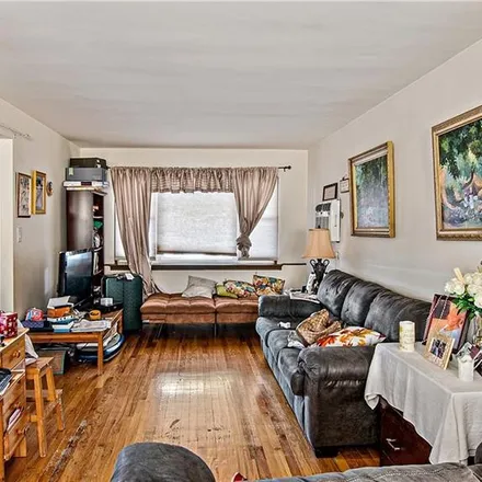 Image 5 - 1245 Crosby Avenue, New York, NY 10461, USA - Townhouse for sale