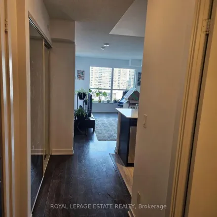 Image 7 - 14 Trent Avenue, Old Toronto, ON M4C 1M2, Canada - Apartment for rent