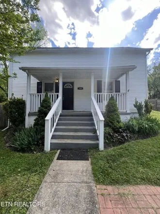 Rent this 3 bed house on 374 North G Street in Silver Ridge, Lenoir City