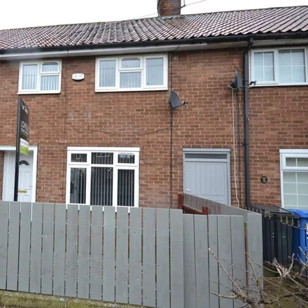 Rent this 3 bed townhouse on Wexford Avenue in Hull, HU9 5DU