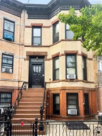 Image 1 - 518 58th Street, New York, NY 11220, USA - Townhouse for sale