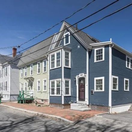 Image 1 - 21 Union Street, Portsmouth, NH 03801, USA - Townhouse for rent