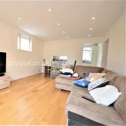 Image 3 - 8 Florence Road, London, W5 3TX, United Kingdom - Apartment for rent